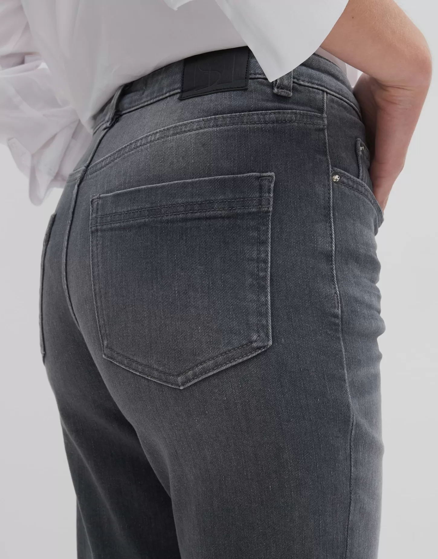 DAMES OPUS Cropped Relaxed Jeans Corah Iconic Grijs Online Bestellen